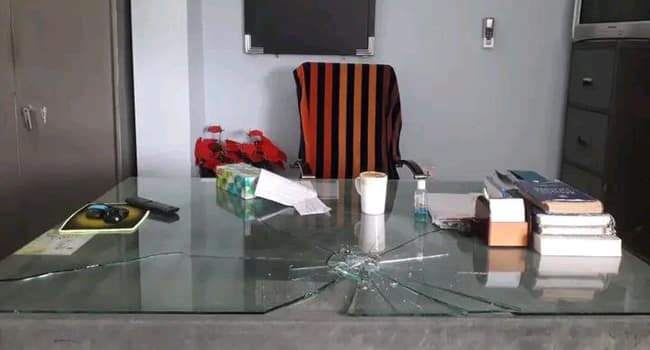 সহকর্মীর সাথে ঔদ্ধত্য আচরণের অভিযোগ সহকারী প্রক্টরের বিরুদ্ধে